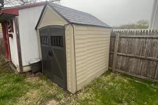 21 Grant St, Phoenixville, PA 19460 - Photo 6