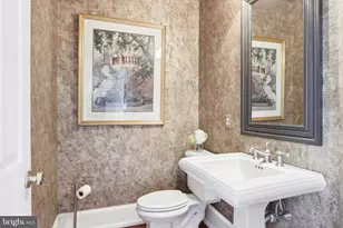 2 Autumn Meadow Ln, Malvern, PA 19355 - Photo 16