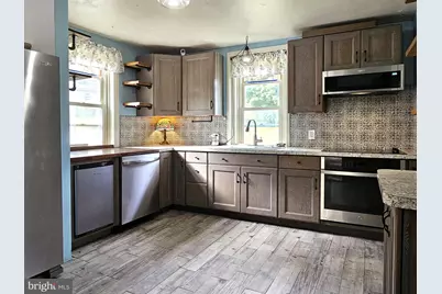 683 N Manor Road, Elverson, PA 19520 - Photo 2