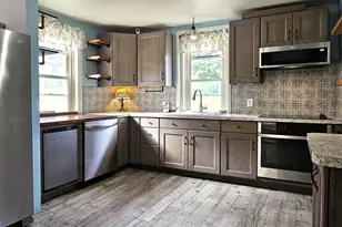 683 N Manor Rd, Elverson, PA 19520 - Photo 2