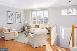 204 Yorktown Ct, Malvern, PA 19355 - Photo 2