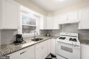 25 Midland Ave, Berwyn, PA 19312 - Photo 8