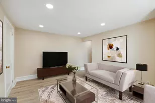 264 Walnut St, Phoenixville, PA 19460 - Photo 2