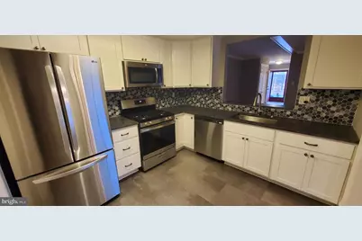 202 Mountainview Drive #202, Chesterbrook, PA 19087 - Photo 8