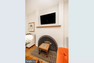 2 Ile Dhuyere #2, Devon, PA 19333 - Photo 10