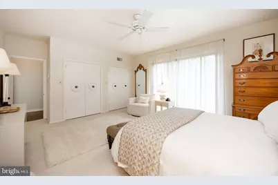 2 Ile Dhuyere #2, Devon, PA 19333 - Photo 20