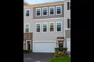 350 Dawson Pl, Downingtown, PA 19335 - Photo 2