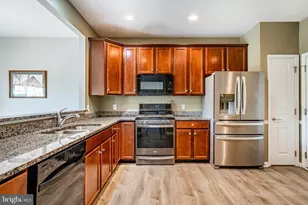 297 N Caldwell Cir, Downingtown, PA 19335 - Photo 10