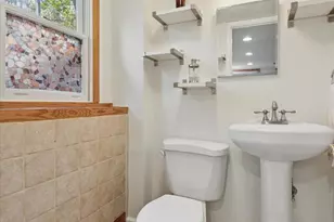 808 Berwyn Baptist Rd, Devon, PA 19333 - Photo 12