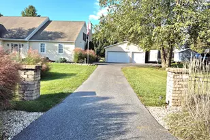 44 Morningmist Ln, Oxford, PA 19363 - Photo 2