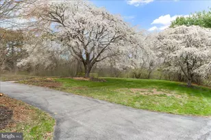 102 Knoxlyn Farm Dr, Kennett Square, PA 19348 - Photo 30