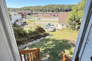 796 S 1st Ave, Coatesville, PA 19320 - Photo 4