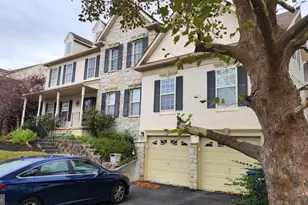 8 Jackson Ct, Downingtown, PA 19335 - Photo 2