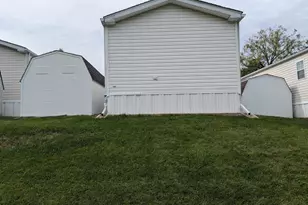 38 Rosewood Ln, Phoenixville, PA 19460 - Photo 30