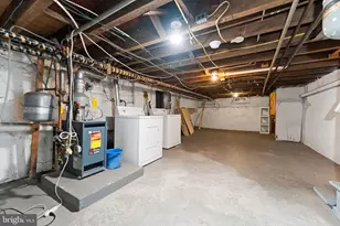 345 Hall St, Phoenixville, PA 19460 - Photo 24