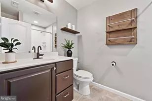 215 Kennedy Dr, Coatesville, PA 19320 - Photo 10