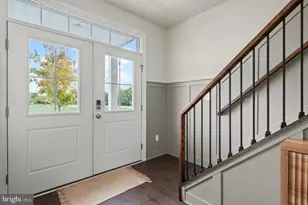 637 Burcham St, Phoenixville, PA 19460 - Photo 2