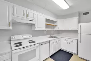 411 W Conestoga Rd, Devon, PA 19333 - Photo 8