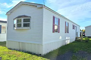 865 Cypress Ave, Spring City, PA 19475 - Photo 2