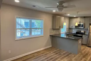 215 E Linden St, Kennett Square, PA 19348 - Photo 2