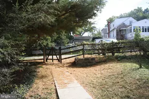 820 W Bridge St, Phoenixville, PA 19460 - Photo 26