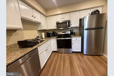 180 Valley Stream Circle, Chesterbrook, PA 19087 - Photo 8