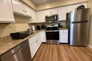 180 Valley Stream Cir, Chesterbrook, PA 19087 - Photo 8