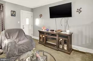 322 Charles St, Coatesville, PA 19320 - Photo 4