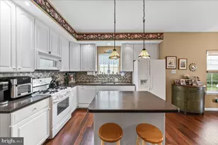 453 E Glenview Dr, West Grove, PA 19390 - Photo 12