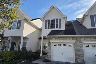 17 Lincoln Dr, Downingtown, PA 19335 - Photo 1