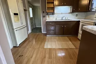 843 N Manor Rd, Honey Brook, PA 19344 - Photo 2