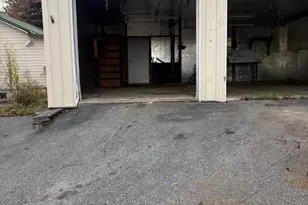 843 N Manor Rd, Honey Brook, PA 19344 - Photo 6