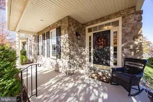 14 S Henley Dr, Avondale, PA 19311 - Photo 2