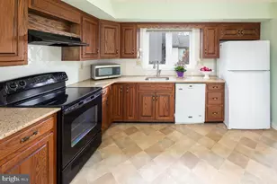 293 Devon Ln, West Chester, PA 19380 - Photo 12