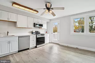 334 Mary St, Downingtown, PA 19335 - Photo 4