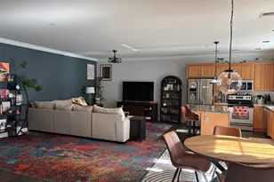 136 Bridge St, Phoenixville, PA 19460 - Photo 2