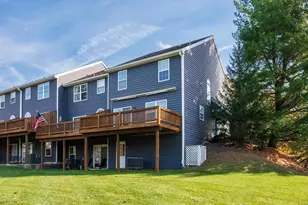 109 Driftwood Ln, Downingtown, PA 19335 - Photo 4