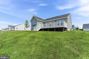 260 Letitia Mnr Dr, West Grove, PA 19390 - Photo 2
