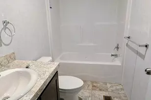 17 Glouster Ct, Coatesville, PA 19320 - Photo 8