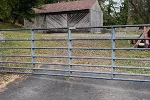 1050 Pike Springs Rd, Phoenixville, PA 19460 - Photo 2