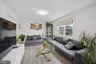 315 Oak Lane W, Exton, PA 19341 - Photo 2