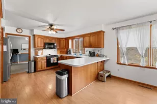 131 Highland Dr, Coatesville, PA 19320 - Photo 10