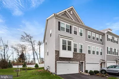 352 Dawson Place, Downingtown, PA 19335 - Photo 2