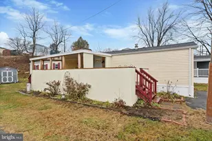 141 Penn Dr, Coatesville, PA 19320 - Photo 2