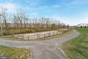 141 Four Leaf Dr, Downingtown, PA 19335 - Photo 46