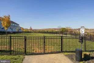 831 Stonecliffe Rd, Malvern, PA 19355 - Photo 32