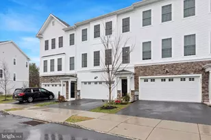 235 Red Leaf Ln, Exton, PA 19341 - Photo 2