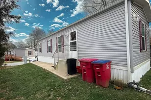 15 Mockingbird Ln, Phoenixville, PA 19460 - Photo 2