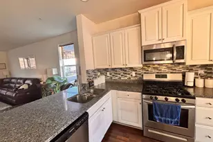 328 Dawson Pl, Downingtown, PA 19335 - Photo 2