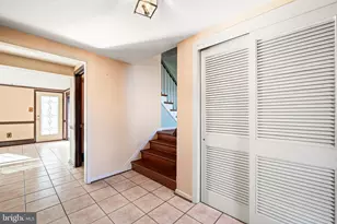 43 N Forge Manor Dr, Phoenixville, PA 19460 - Photo 8